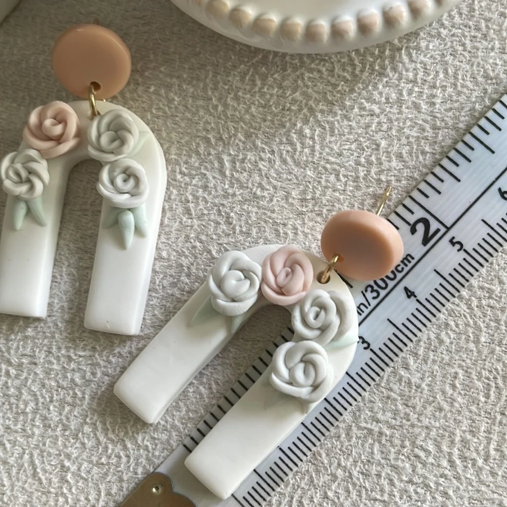 U shape clay floral earrings